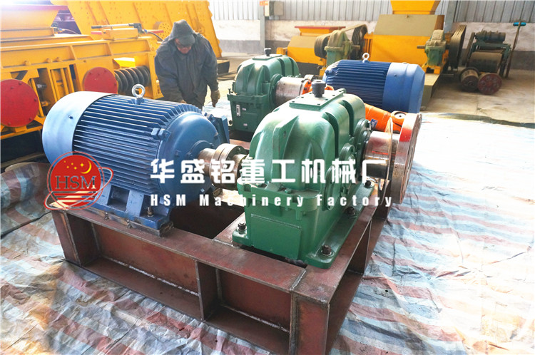 對輥破碎機發貨圖