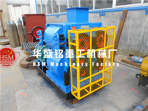 四輥破碎機(jī)如何降低堵孔現(xiàn)象