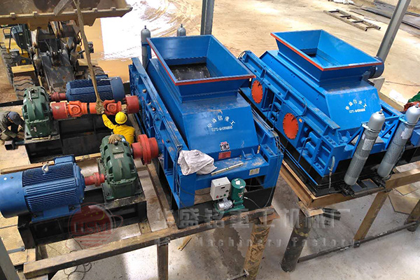 大型對輥破碎機圖片